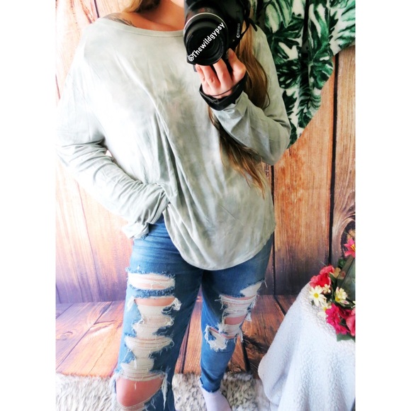 American Eagle Outfitters Tops - NWT | American Eagle Ultra soft long sleeve 🌿